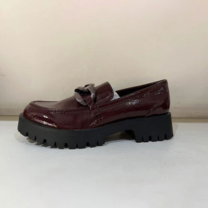 Women's round toe leather shoes