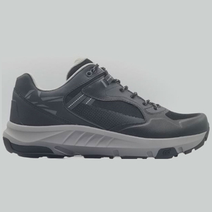 Sports shoes 01